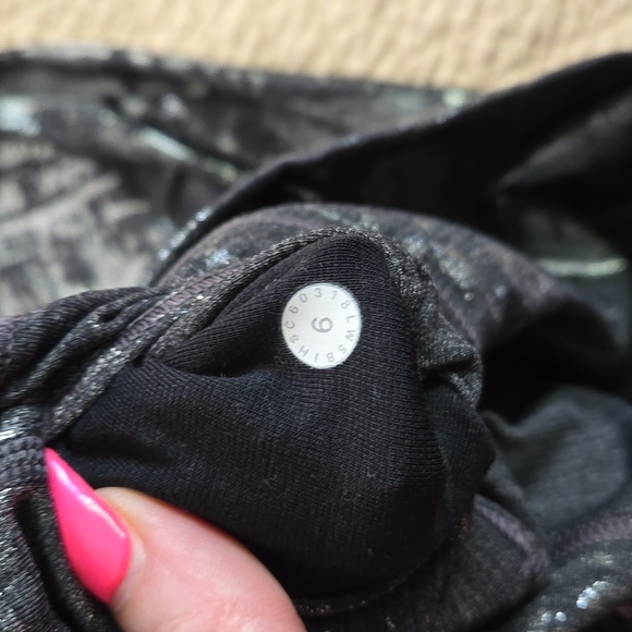 Lululemon Wunder Under - Picture 3 of 6